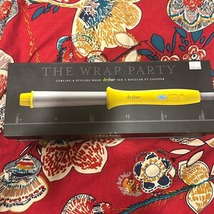 Brand new in box dry bar the wrap party wand